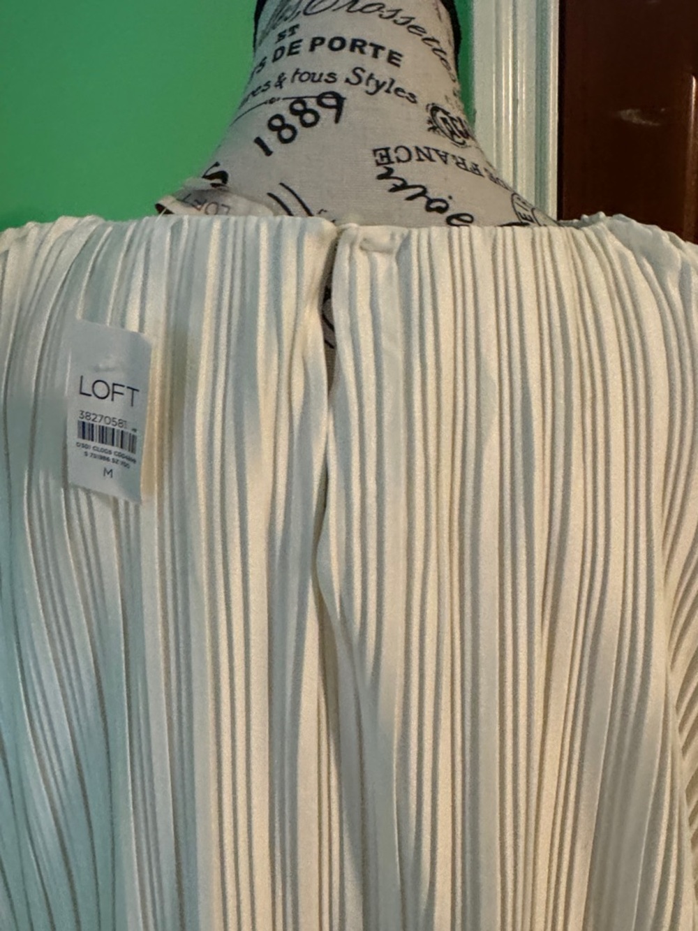 LOFT Ivory Pleated Blouson Top - Picture 6 of 6